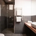 茵普莱思雅酒店 酒店
