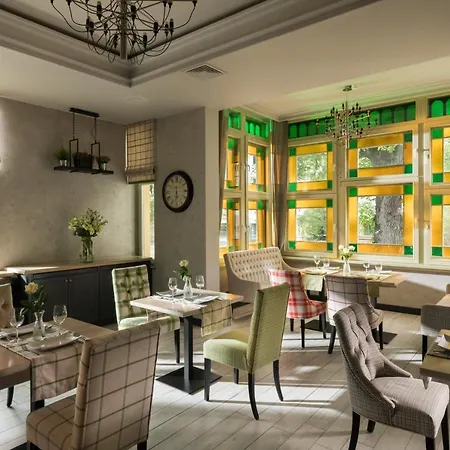 Impresja Hotel 3*