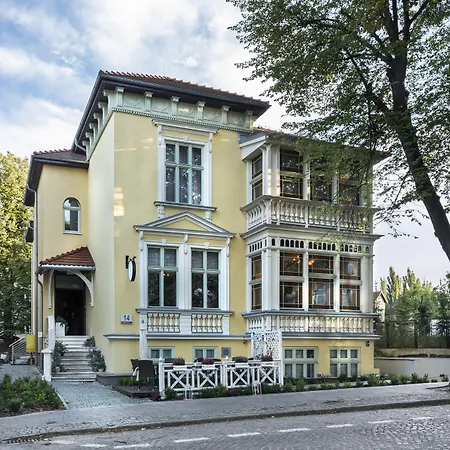 Impresja Hotel 3*
