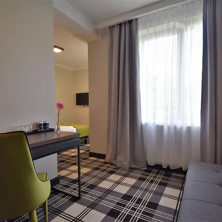 Impresja Hotel 3*