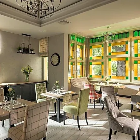 Impresja Hotel 3*
