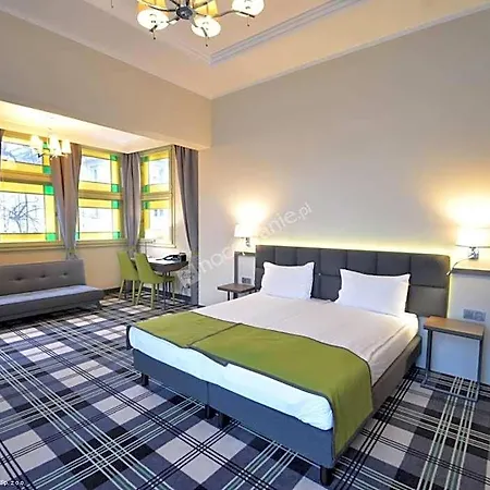 Impresja Hotel 3*