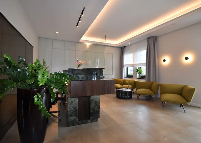 茵普莱思雅酒店 格但斯克